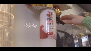 cafe vlog) 🍓spring has come to cafe | strawberry ice cream latte