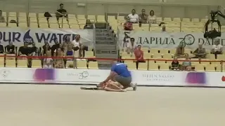 Маргарита Тимошенко - білоруська гімнастка зомліла під час вправи з булавами на турнірі в Мінську.