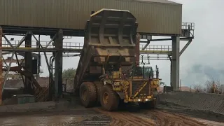 Autonomous Caterpillar truck in a Vale mine (Brucutu)