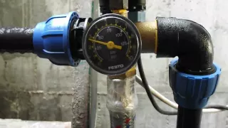 Pompa submersibila in sistem hidrofor.
