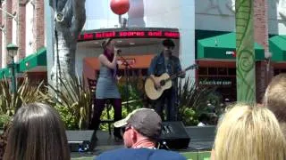 Thompson Square - Let's Fight (4/10/2011 - Anaheim, CA)