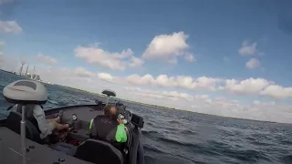 Tracker Pro Team 195 TXW in Rough Water