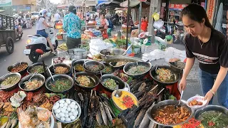 Cambodian Best Street Food in Market - So Delicious of Khmer food, Soup, grilled fish, eggs & More