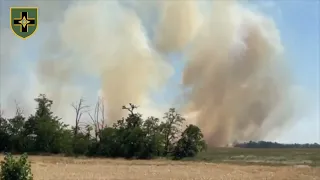 Русские намеренно сжигают поля с пшеницей в Херсонской области.