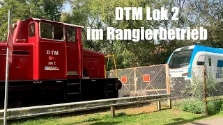 DTM Lok 2 von O&K im Rangierbetrieb - Zwischen dem Flirt von Stadler und einem alten S-Bahnwagen