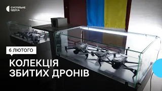 Збиті російські дрони: військовий привіз на Одещину сувеніри з фронту