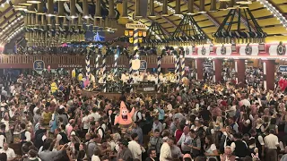 Oktoberfest 2023 - Löwenbräu Tent [4K]