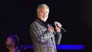 Sex Bomb, Tom Jones, VFestival 2015