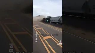 BNSF FREIGHT TRAIN DESTROYS TRUCK in Louisiana