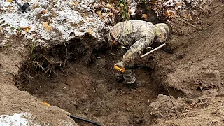 Excavation WW1 Dugout! WW1 metal detecting