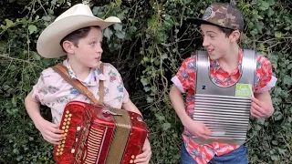 'Wake Up' by The Barcelo Brothers (Oques Grasses/Stay Homas) - Jamming With The New Accordion