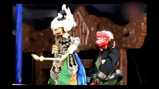 Cepot Ngaheureuyan Gatot Kaca Asep Sunandar Sunarya almr Wayang Golek Giri Harja3