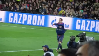 Messi sale a calentar en el 53 ' y el Camp Nou estalla de júbilo + aplausos.. entrará "DIOS" !