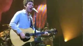 Noel Gallagher s High Flying Birds live @ O2 Arena, London - Whatever