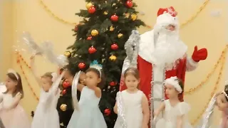 New year party at Dochka Amy's school 🥳😍☃️❄