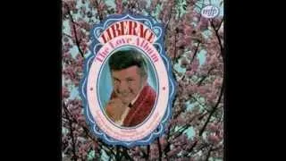 Liberace The Love Album : I Love A Piano