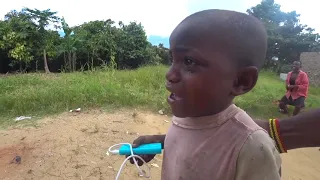 African kid sees white guys, thinks he is ghost 🤣🤣