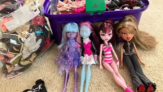 Restyling some more Thrifted Monster High dolls! | Lizzie is bored vlog