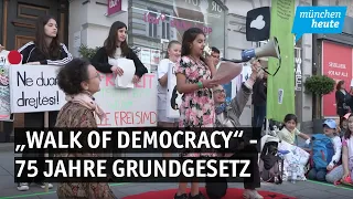 "Walk of Democracy" - München feiert 75 Jahre Grundgesetz