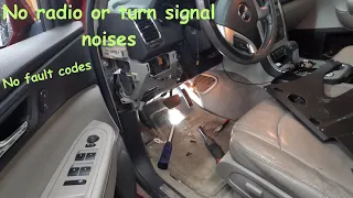 2008 GMC Acadia with no radio or turn signal SOUNDS! Radio does light up. RELATED problems?