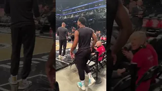 Donovan Mitchell & His Dad Share a moment in Brooklyn! 🕷🔥| #Shorts