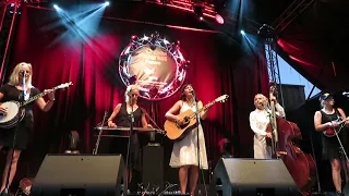 HILLFILLIES - LITTLE SPARROW / AU BLUEGRASS FESTIVAL 2018 DE LAROCHE SUR FORON