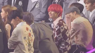 181201 방탄소년단(BTS) 시상대기중 ,축하 글로벌아티스트 수상  [4K]  직캠 by Mera