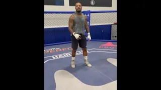 Tyrone Spong shows how to counter the Jab