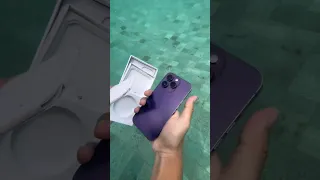 Unboxing iPhone 14 Pro Dalam Air (Under water) #shorts #unboxing #iphone14pro