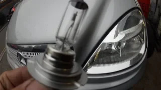 HOW TO FIT MERCEDES HEADLIGHT BULB. CLEAR VIDEO