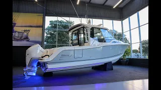 2023 Boston Whaler 325 Conquest