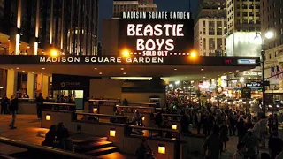 Beastie Boys-Super Disco Breakin’  ( Live 8/21/1998 MSG, NYC )