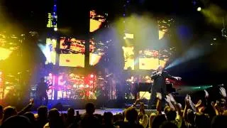 Billy Joel: Its Still Rock n Roll To Me (29/10/13)