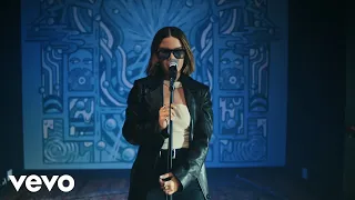 Maren Morris - Dancing with Myself (Official Video)