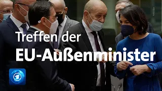 Premiere für Baerbock: Treffen der EU-Außenminister:innen in Brüssel