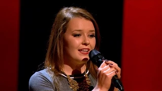 The Voice of Ireland Series 4 Ep4 - Chloe Donnelan - Dog Days Are Over - Blind Audition