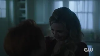 Archie asks Betty about having children | 6x01