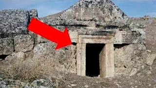 FORBIDDEN Tomb Discovered In Egypt That  No One Whas Supposed To See