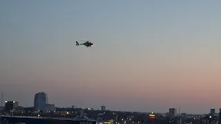 Landing en vertrek van traumahelikopter