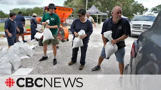 Hurricane Idalia moves toward Florida's Gulf Coast