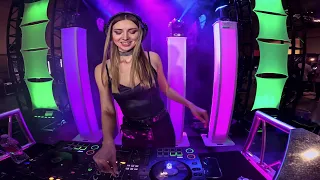 Eliza May - Progressive House & Melodic Techno DJ Mix | Las Vegas, NV