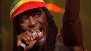 Alpha Blondy - Peace in Liberia  Paris Zénith 2009