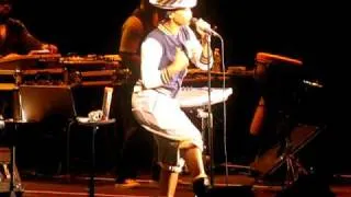 Erykah Badu - Miami 04/08/2010 - Hip Hop Medley