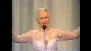 Jessica Tandy wins 1983 Tony Award for Best Actress in a Play