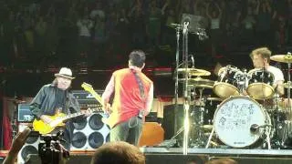 Pearl Jam & Neil Young - *Rockin in the Free World* (SBD) - 9.11.11 Toronto