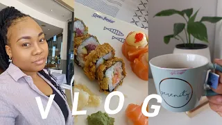 VLOG: Solo Breakfast Date, Anniversary Lunch with my Parents  || South African Youtuber