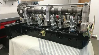 Zusammenbau Zylinderkopf OM 615 | Assembly cylinder head OM 615