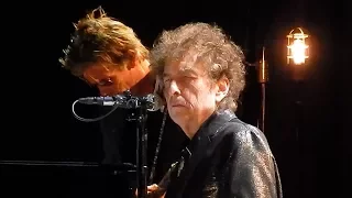 Bob Dylan - Blowin' in the Wind - Wintrust Arena - Chicago, IL - October 27, 2017 LIVE