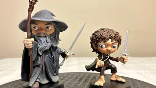 Iron Studios MiniCo Gandalf and Frodo Baggins