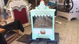 Modern street, barrel organ made by Pauliphonic plays " Suzette"